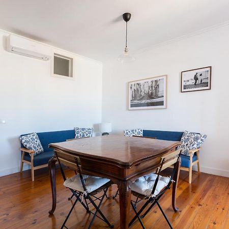 White & Blue Vintage Home In Graca Lisboa 外观 照片