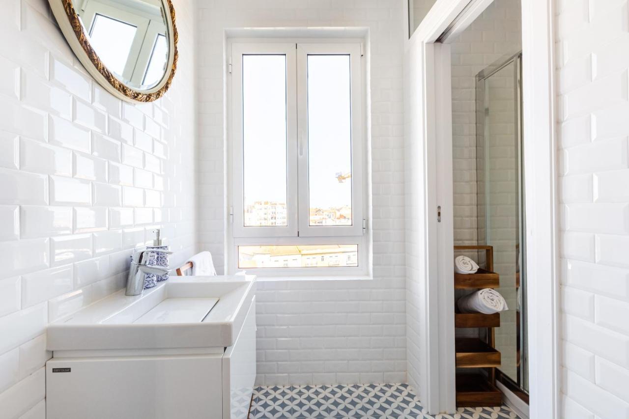 White & Blue Vintage Home In Graca Lisboa 外观 照片