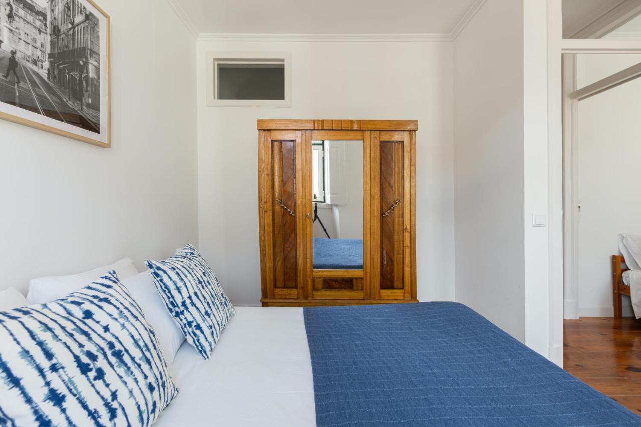 White & Blue Vintage Home In Graca Lisboa 外观 照片