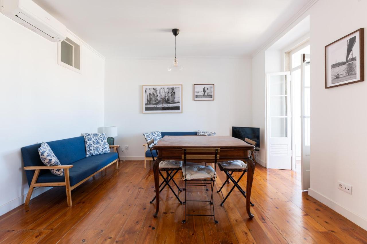 White & Blue Vintage Home In Graca Lisboa 外观 照片